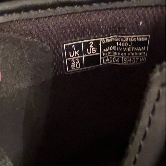 DR. MARTEN Kids Glow in the Dark Skeleton Combat Style Boots Skelly Print Hydro - Picture 12 of 16